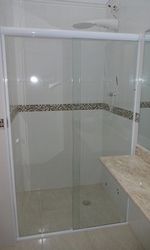 Produto Box de vidro branco