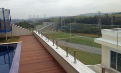 Produto Coluna para guarda corpo de vidro