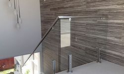 Produto Corrimão com vidro