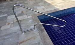 Corrimão para piscina Produto Corrimão para piscina