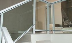 Produto Escada com guarda corpo de alumínio