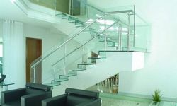 Produto Escada com vidro