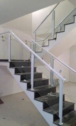 Produto Escada com vidro temperado