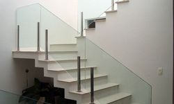 Produto Escada corrimão de vidro