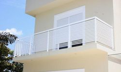 Produto Guarda corpo de alumínio branco