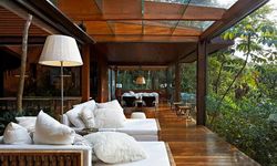 Produto Sacada de madeira e vidro