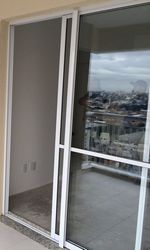 Produto Varanda com porta de vidro