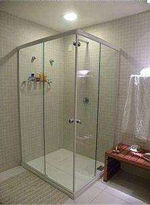 box de canto para banheiro