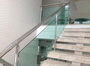 corrimão aço inox com vidro