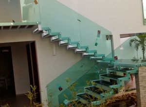 corrimão de escada de vidro temperado