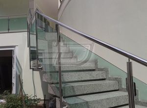 corrimão de inox com vidro