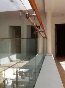 corrimão de madeira para varanda