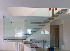 corrimão escada vidro