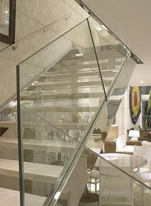 escadas de inox é vidro