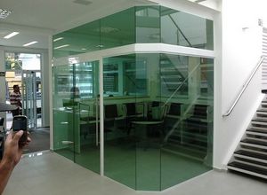 fechamento em vidro temperado