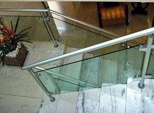 grades de inox com vidro