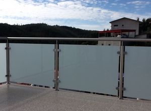 grades inox com vidro