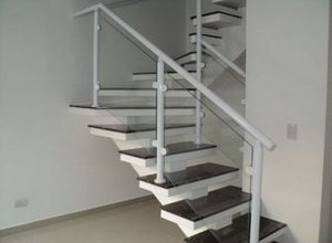 guarda corpo de escada em alumínio