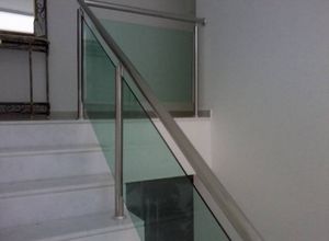 guarda corpo de escada em vidro