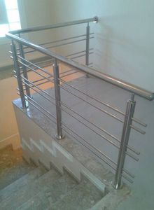 guarda corpo é corrimão em aço inox