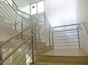 guarda corpo é corrimão em aço inox