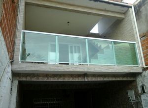 guarda corpo sacada vidro