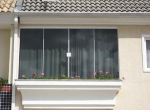 janela de vidro blindex