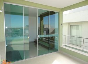 loja de porta de vidro