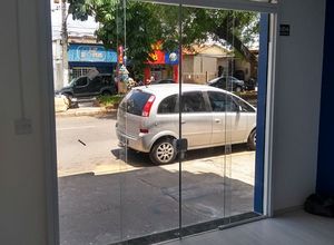 porta de vidro loja