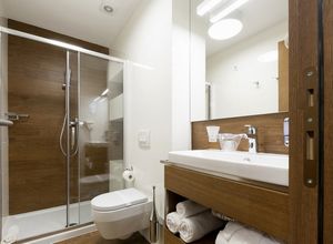 porta de vidro para banheiro