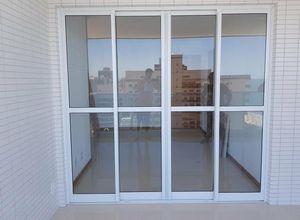 porta de vidro para varanda