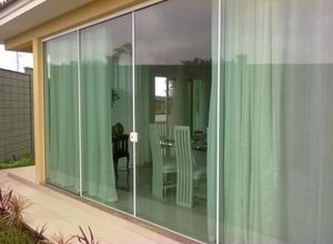 porta de vidro temperado para varanda