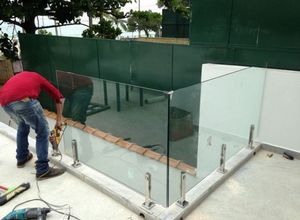 preço guarda corpo de vidro