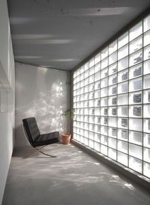 tijolo de vidro incolor