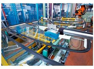 vidro na fabricação de parabrisas de automóveis