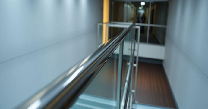 Guarda Corpo Inox Quadrado: Segurança e Estilo